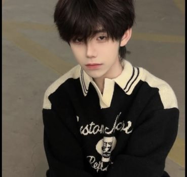 لیوِن (李文), 25 years old, Tangjiazhuang, China