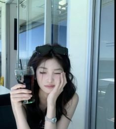 هوانگ‌لی (黄莉), 40 years old, Woman, Zhujiajiao, China