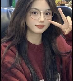 یانگ‌می (杨蜜), 24 years old, Woman, Pingxiang, China