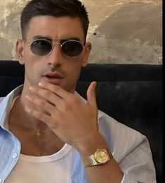 Oliver Cox, 31 years old, Man, Aberdeen, USA