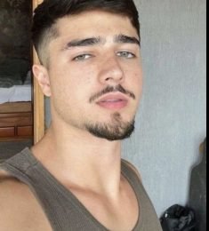 Harrison Wells, 23 years old, Man, Terre Haute, USA