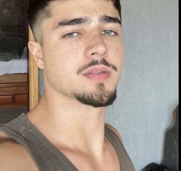 Harrison Wells, 23 years old, Terre Haute, USA