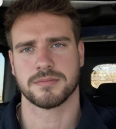 Derek Matthews, 18 years old, Man, Eagle River, USA