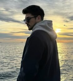 Kenny Flores, 44 years old, Man, Rochester, USA