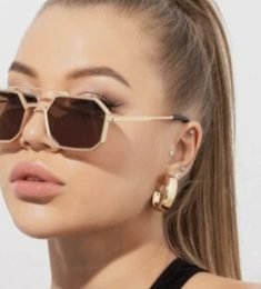 Marina Lane, 25 years old, Woman, Oak Hill, USA