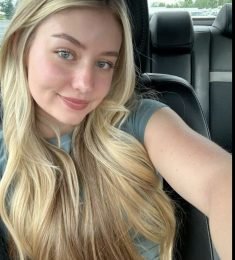 Nia Mendez, 27 years old, Woman, Cranston, USA