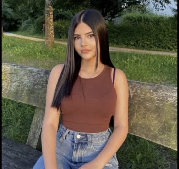 Daisy Hall, 43 years old, East Concord, USA