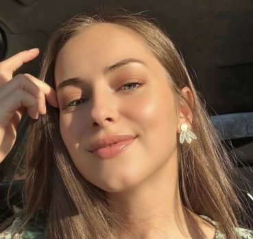 Scarlette Mullins, 25 years old, Mehlville, USA