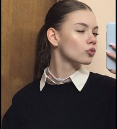 Savannah Roberts, 35 years old, Woman, Oak Hill, USA