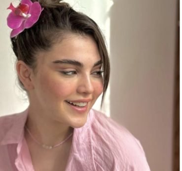 Mila Martinez, 47 years old, Kihei, USA