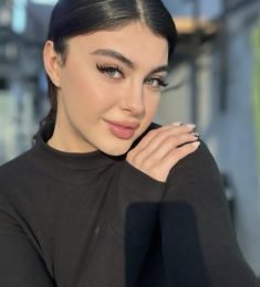 Felicity Johnston, 29 years old, Woman, Oconomowoc, USA