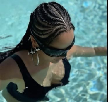 Vivian Snider, 47 years old, North Amityville, USA