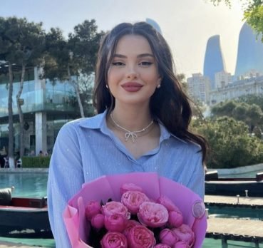 Evie Santos, 37 years old, Sterling Heights, USA