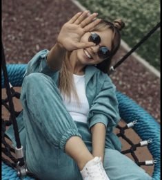 Grace Taylor, 42 years old, Woman, Newark, USA