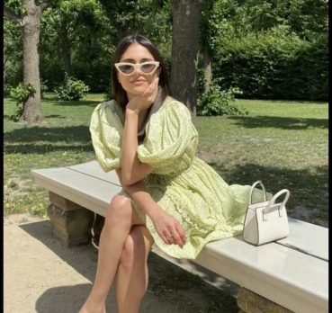 Chloe Johnson, 31 years old, Burlington, USA