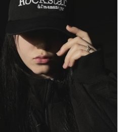 Elnaz Sadeghi, 18 years old, Woman, Khvoy, Iran