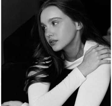 Sara Khodadadi, 28 years old, Omidiyeh, Iran