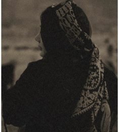 Zaniar Moghaddam, 50 years old, Woman, Khomeyn, Iran