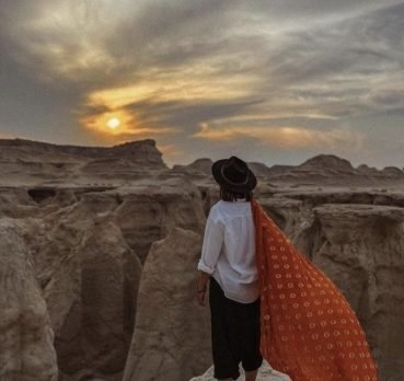 Paryan Tarahomi, 19 years old, Kish, Iran