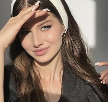 Anahita Farzad, 30 years old, Khalkhal, Iran