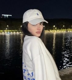 Aydin Usmanzadeh, 20 years old, Woman, Borujerd, Iran