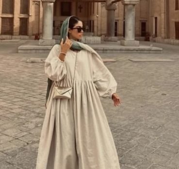 Parisa Ghareh, 39 years old, Esfarayen, Iran