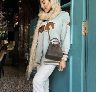 Mohadeseh Shahrivar, 27 years old, Bam, Iran