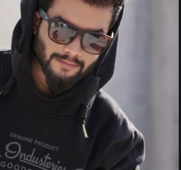 Omid Yazdani, 18 years old, Parsabad, Iran