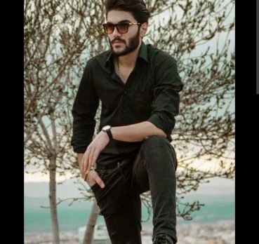 Armin Mahdavi, 35 years old, Mahdishahr, Iran