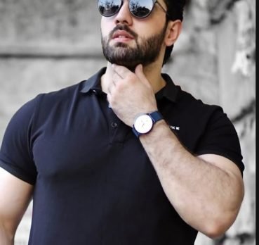 Houshang Moharam, 28 years old, Esfarayen, Iran