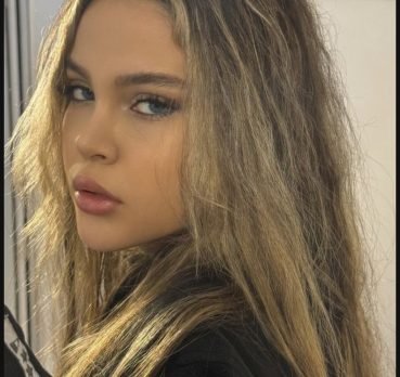 Bronja Avcı, 50 years old, Kutahya, Turkey