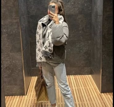 Zainab Al-Mahdi, 33 years old, Mosul, Iraq