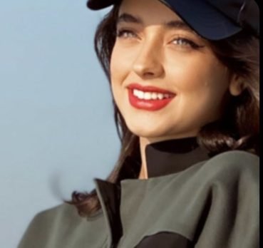 حدیث رضایی, 33 ساله, Kish, ایران