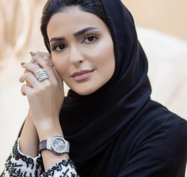 فرزانه نادری, 33 ساله, هشت پر, ایران