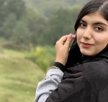 راحله یزدی, 29 ساله, فیروزآباد, ایران