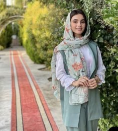 نیلوفر ایزدی, 33 years old, Woman, Masjed Soleyman, Iran