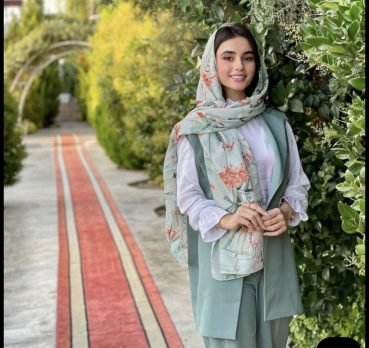 نیلوفر ایزدی, 33 ساله, Masjed Soleyman, ایران