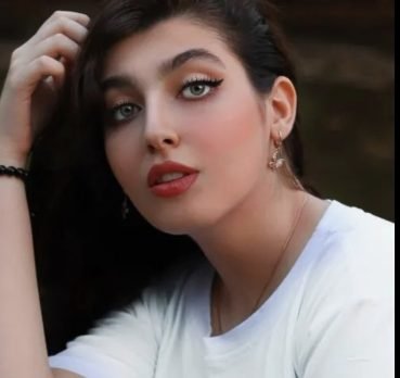 ستاره حاجیلو, 32 ساله, تفت, ایران