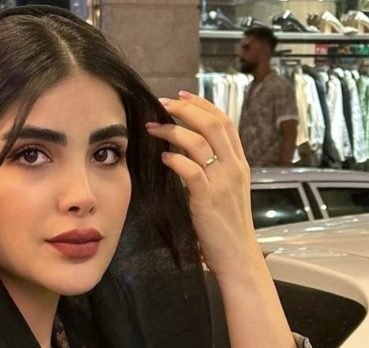 بهناز یزدی, 29 ساله, فیروزآباد, ایران