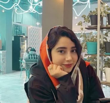 مهسا زارع, 25 years old, Shahr-e Kord, Iran
