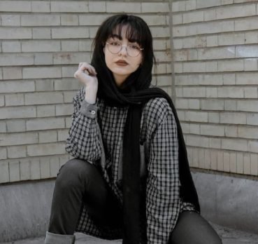 حدیث زاهدی, 29 years old, Kangavar, Iran