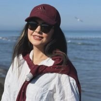 هستی قاسمی, 31 years oldQorveh, Iran