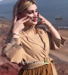 سوسن قربانی, 30 years old, Woman, Juybar, Iran